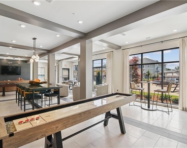 1880 Maple Drive Nw - Photo Thumbnail 11