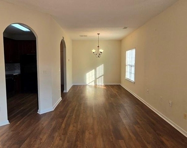 5472 Festival Av - Photo Thumbnail 5