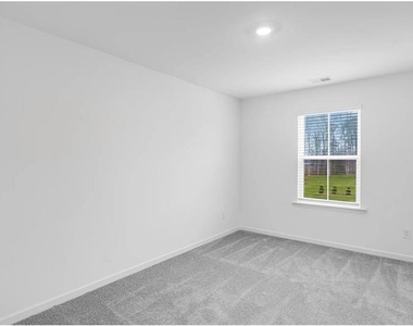 9 Gulfstream Drive - Photo Thumbnail 18