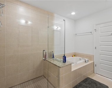 1080 Peachtree Street Ne - Photo Thumbnail 24