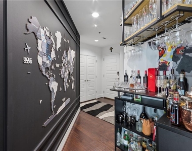 1080 Peachtree Street Ne - Photo Thumbnail 7
