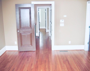 384 16th Street Nw - Photo Thumbnail 20