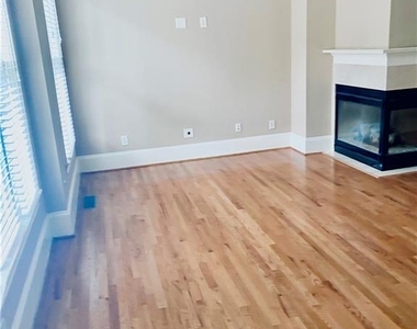 384 16th Street Nw - Photo Thumbnail 10