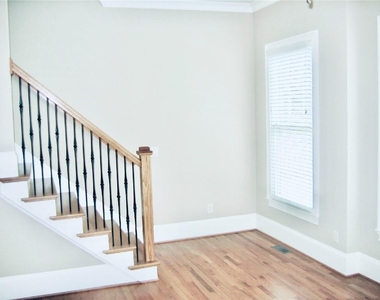 384 16th Street Nw - Photo Thumbnail 17