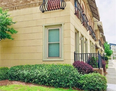 384 16th Street Nw - Photo Thumbnail 1