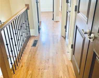 384 16th Street Nw - Photo Thumbnail 28