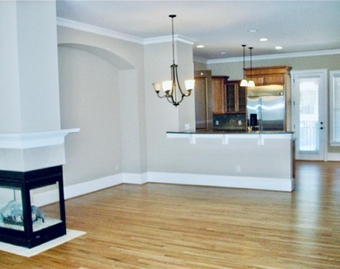 384 16th Street Nw - Photo Thumbnail 5