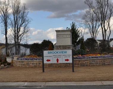 5745 Thornton Drive - Photo Thumbnail 35