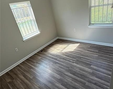 73 Polar Rock Road Sw - Photo Thumbnail 6