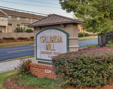 2570 Castellan Drive - Photo Thumbnail 12