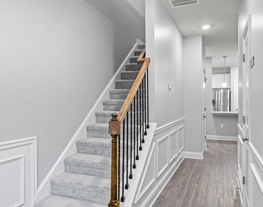 2570 Castellan Drive - Photo Thumbnail 1
