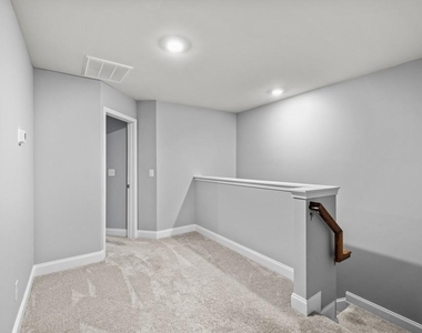 2570 Castellan Drive - Photo Thumbnail 4