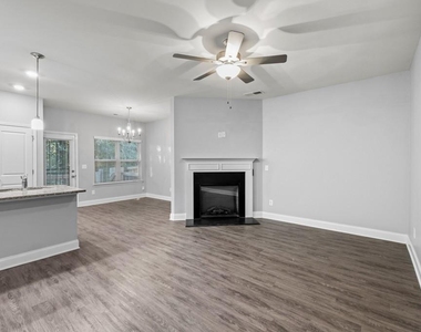 2570 Castellan Drive - Photo Thumbnail 2