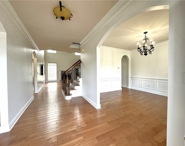 5195 Wickingham Lane - Photo Thumbnail 3