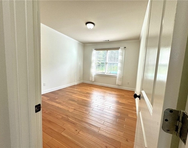 5195 Wickingham Lane - Photo Thumbnail 8