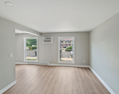 405 E Reed Street - Photo Thumbnail 10