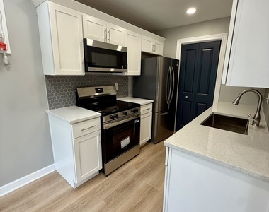 405 E Reed Street - Photo Thumbnail 1