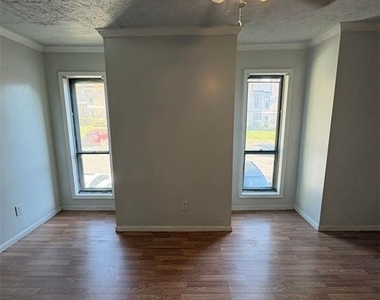 2340 Beaver Ruin Road - Photo Thumbnail 6