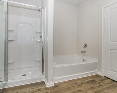 7523 Tipton Meadow Way - Photo Thumbnail 9