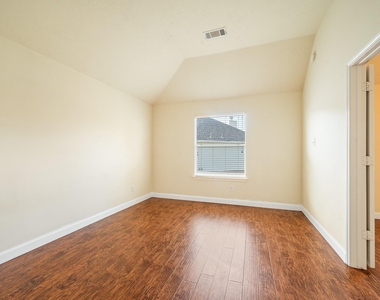 11134 Maynard Place - Photo Thumbnail 36