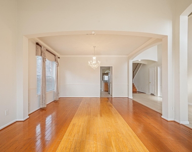 11134 Maynard Place - Photo Thumbnail 8