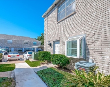 7729 Cambridge Street - Photo Thumbnail 3