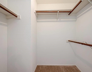 7729 Cambridge Street - Photo Thumbnail 4