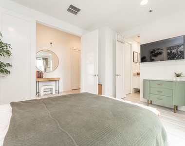 608 Middle Street - Photo Thumbnail 26