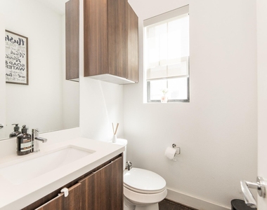 608 Middle Street - Photo Thumbnail 12