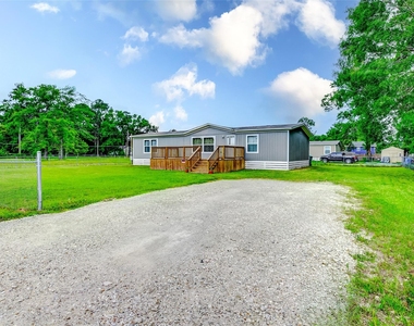 21012 Liberty Street - Photo Thumbnail 4