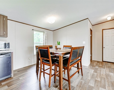 21012 Liberty Street - Photo Thumbnail 11