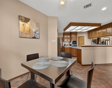 1623 Lake Arbor Drive - Photo Thumbnail 12