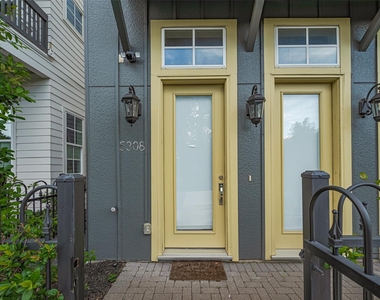 5308 S Capitol Street - Photo Thumbnail 3