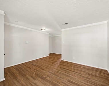 25114 Spring Ridge Drive - Photo Thumbnail 4