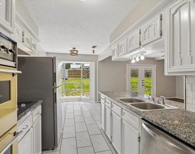 25114 Spring Ridge Drive - Photo Thumbnail 11