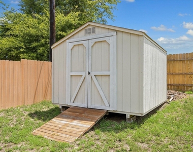 25114 Spring Ridge Drive - Photo Thumbnail 21