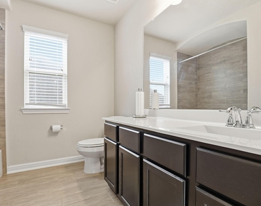 24714 Longwood Forest Drive - Photo Thumbnail 16