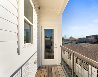 4904 Noble Street - Photo Thumbnail 16