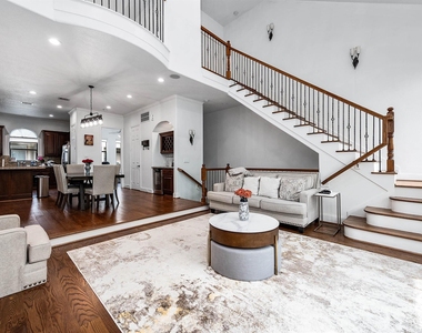 620 Westcott Street - Photo Thumbnail 4