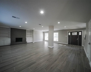7818 Beaufort Drive - Photo Thumbnail 22