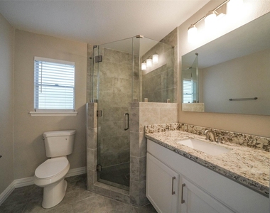 7818 Beaufort Drive - Photo Thumbnail 2