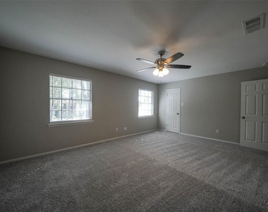 7818 Beaufort Drive - Photo Thumbnail 1
