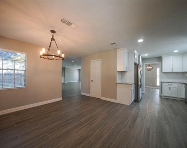 7818 Beaufort Drive - Photo Thumbnail 25
