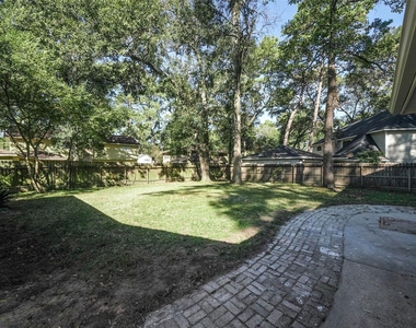 7818 Beaufort Drive - Photo Thumbnail 7