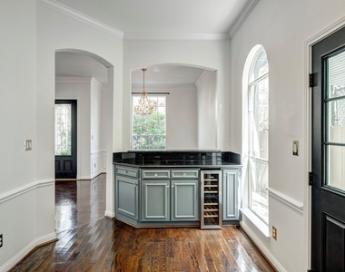 5207 Blossom Street - Photo Thumbnail 11