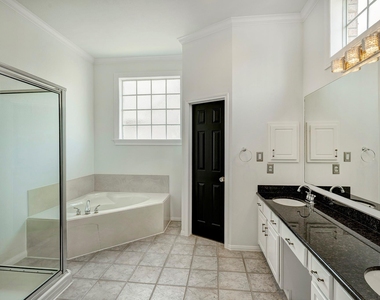 5207 Blossom Street - Photo Thumbnail 14