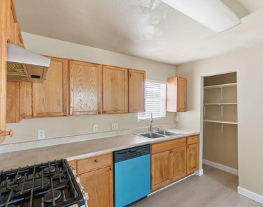 2411 Leffingwell Street - Photo Thumbnail 11