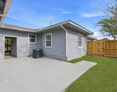 2411 Leffingwell Street - Photo Thumbnail 39