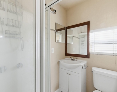 2411 Leffingwell Street - Photo Thumbnail 24