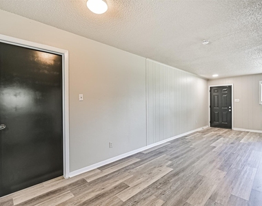 610 County Road 157 - Photo Thumbnail 13